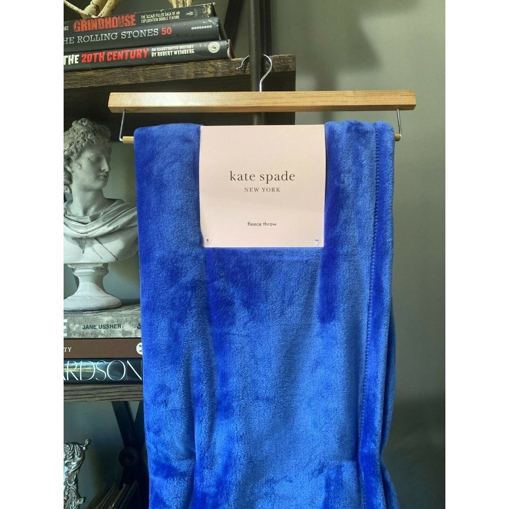 Kate Spade Soft Plush Fleece Throw Blanket NWT - Picture 1 of 5